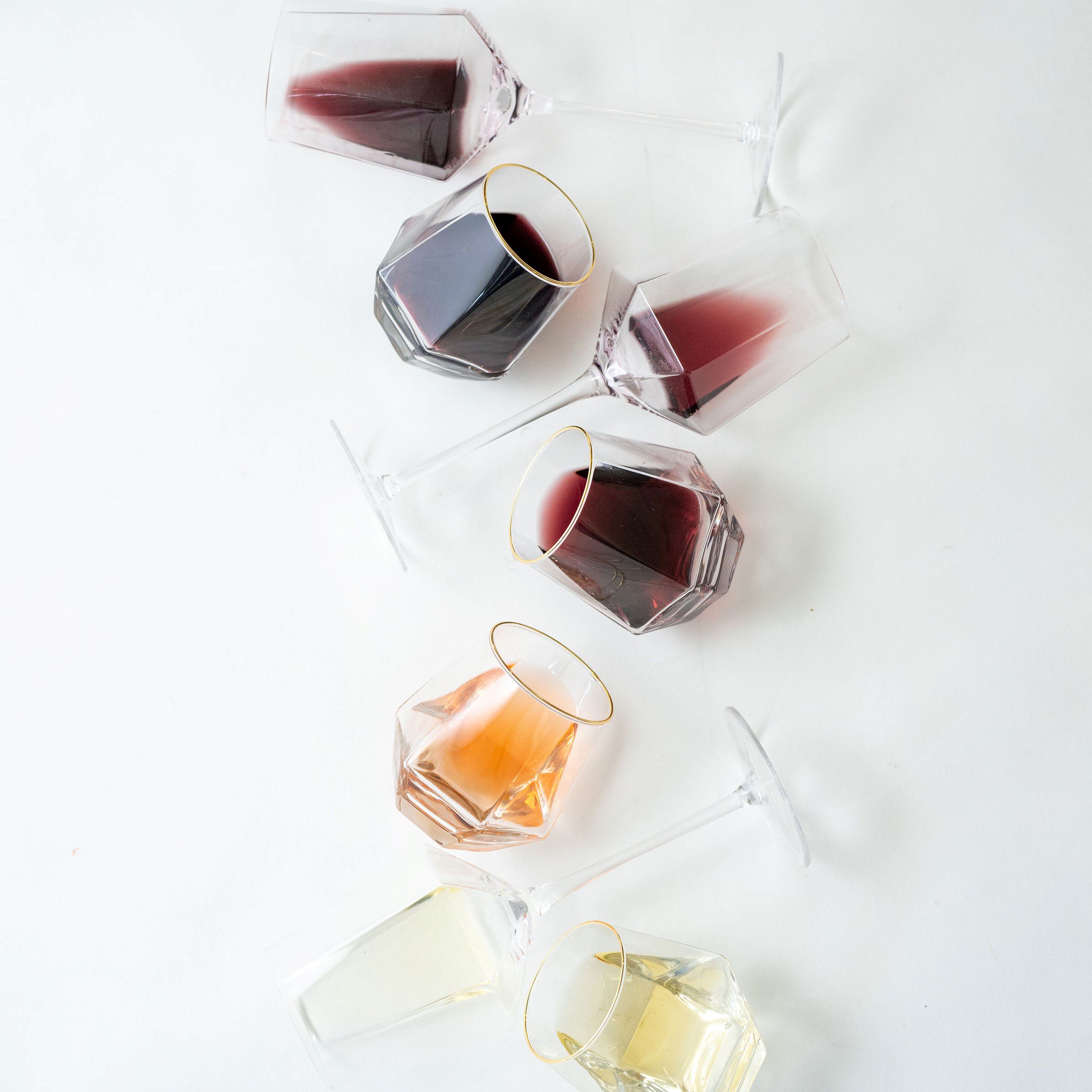 wine glasses, cabernet sauvignon, pinot noir, chardonnay